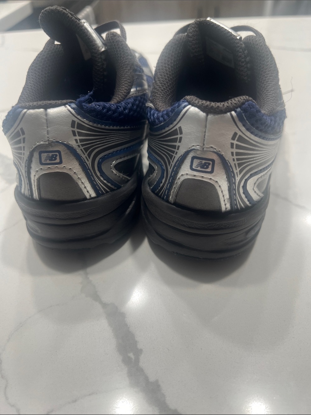 New Balance Men’s Blue and Black Athletic Running Shoes - Picture 3 of 4